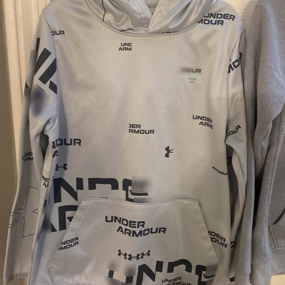 Bundle of two under Armour hoodies - Picture 5 of 7